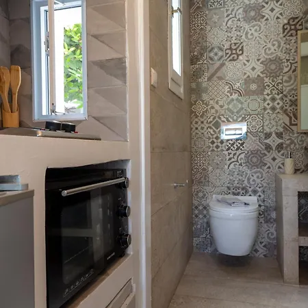 Perivoli 3-chora Apartment *