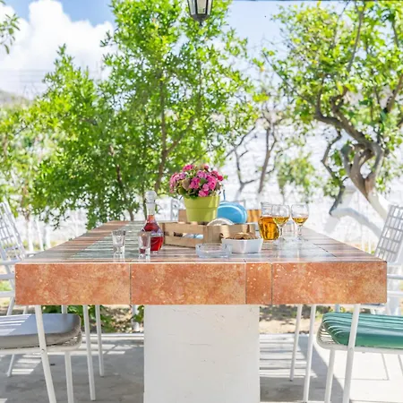 Perivoli 3-chora Apartment *